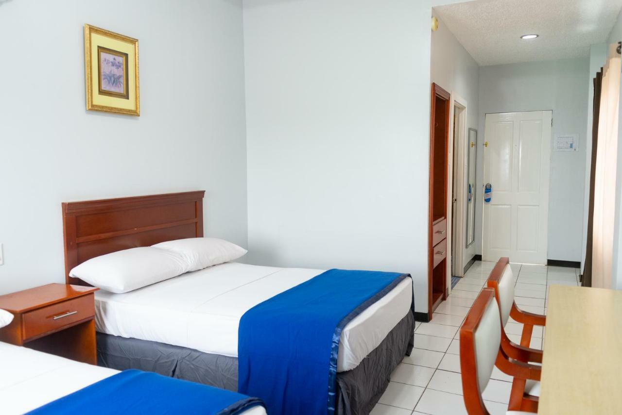 Status Hotel Джорджтаун Экстерьер фото